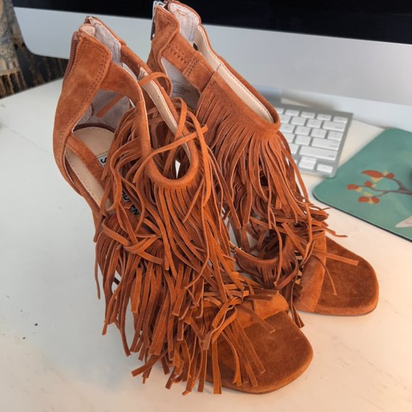 Steve Madden Brown Fringly Suede Heels - Picture 4 of 8